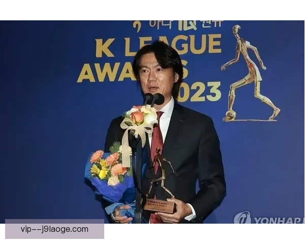 洪明甫率蔚山HD称霸K联赛书写辉煌王朝传奇 洪明甫率蔚山HD称霸K联赛书写辉煌王朝传奇